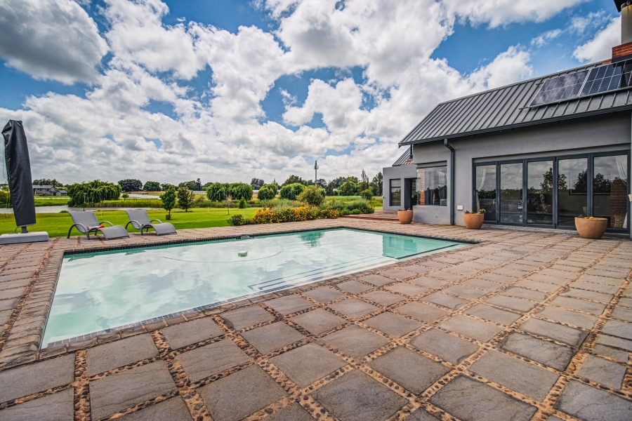 9 Bedroom Property for Sale in Dunblane Lifestyle and Equestrian Estate Gauteng