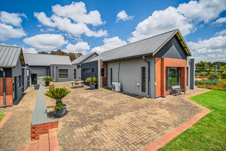 9 Bedroom Property for Sale in Dunblane Lifestyle and Equestrian Estate Gauteng