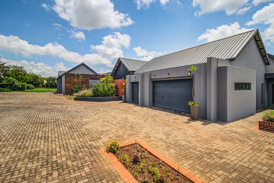 9 Bedroom Property for Sale in Dunblane Lifestyle and Equestrian Estate Gauteng