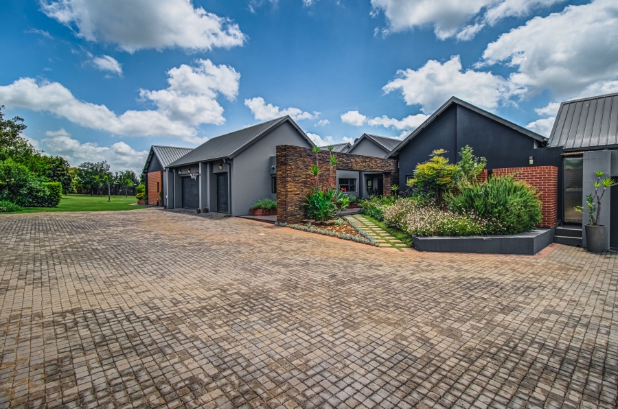 9 Bedroom Property for Sale in Dunblane Lifestyle and Equestrian Estate Gauteng