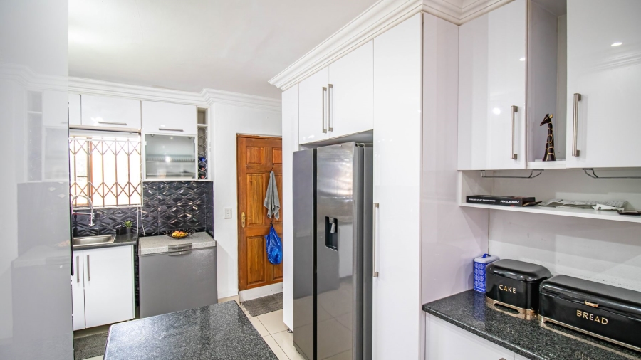 3 Bedroom Property for Sale in Halfway Gardens Gauteng