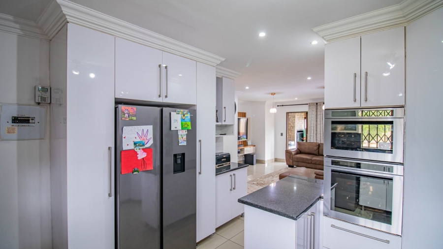 3 Bedroom Property for Sale in Halfway Gardens Gauteng