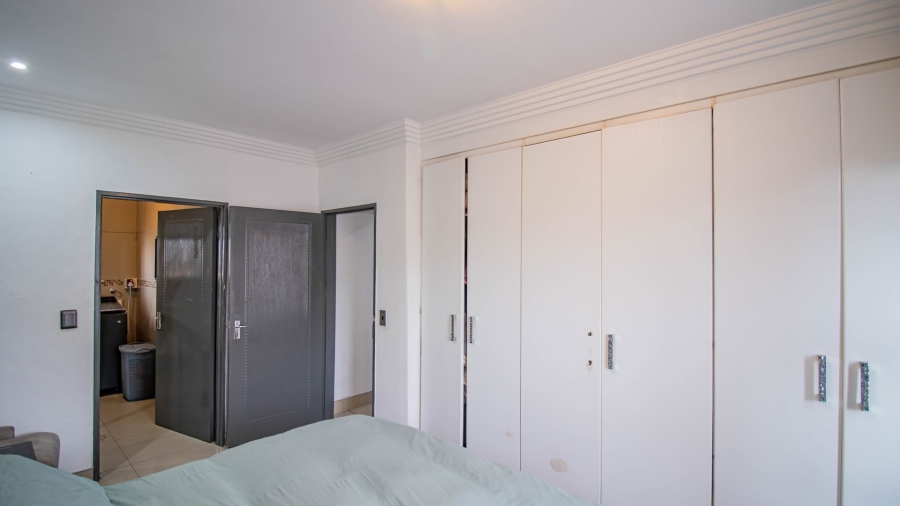 3 Bedroom Property for Sale in Halfway Gardens Gauteng