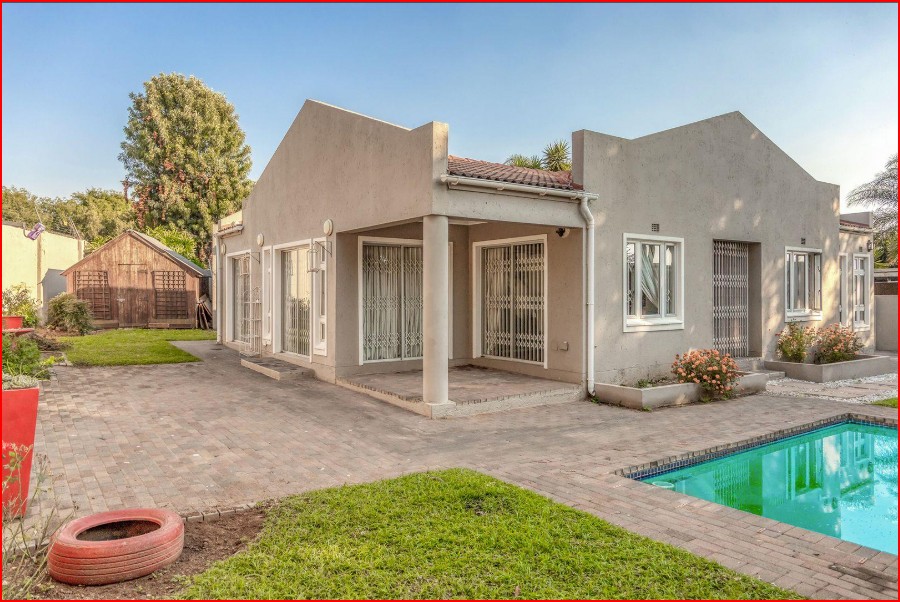 4 Bedroom Property for Sale in Douglasdale Gauteng