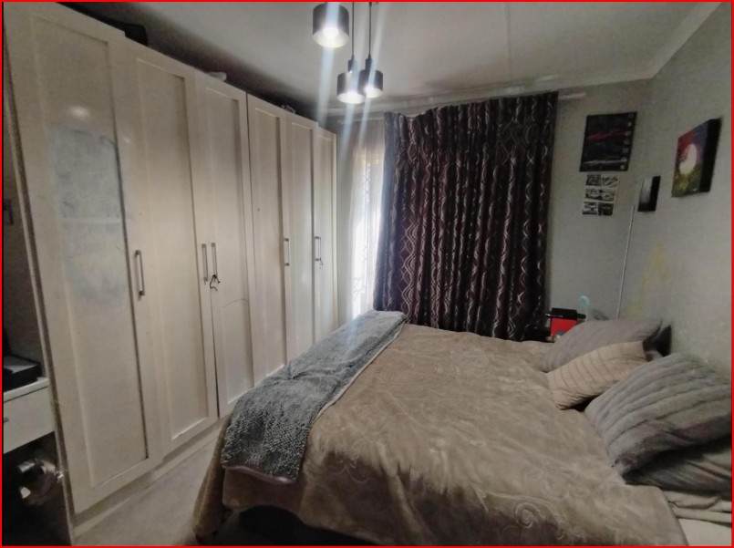 4 Bedroom Property for Sale in Douglasdale Gauteng