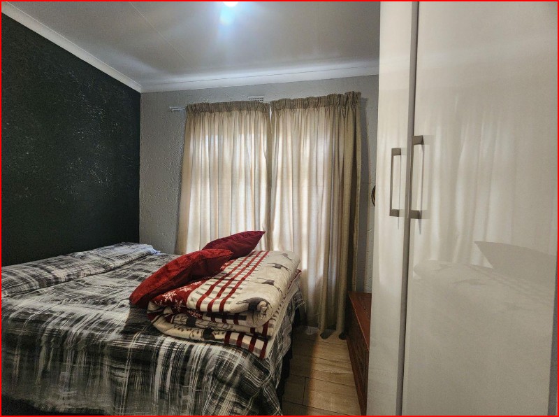 4 Bedroom Property for Sale in Douglasdale Gauteng