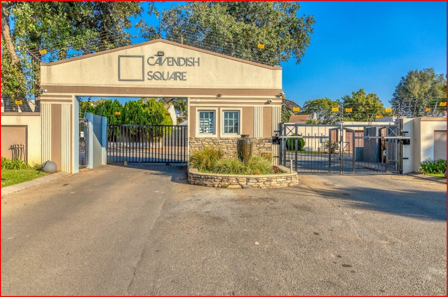 4 Bedroom Property for Sale in Douglasdale Gauteng