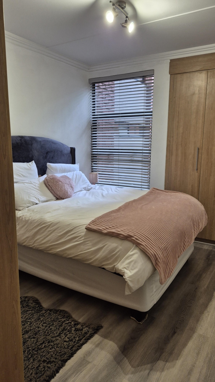 To Let 2 Bedroom Property for Rent in Morningside Gauteng