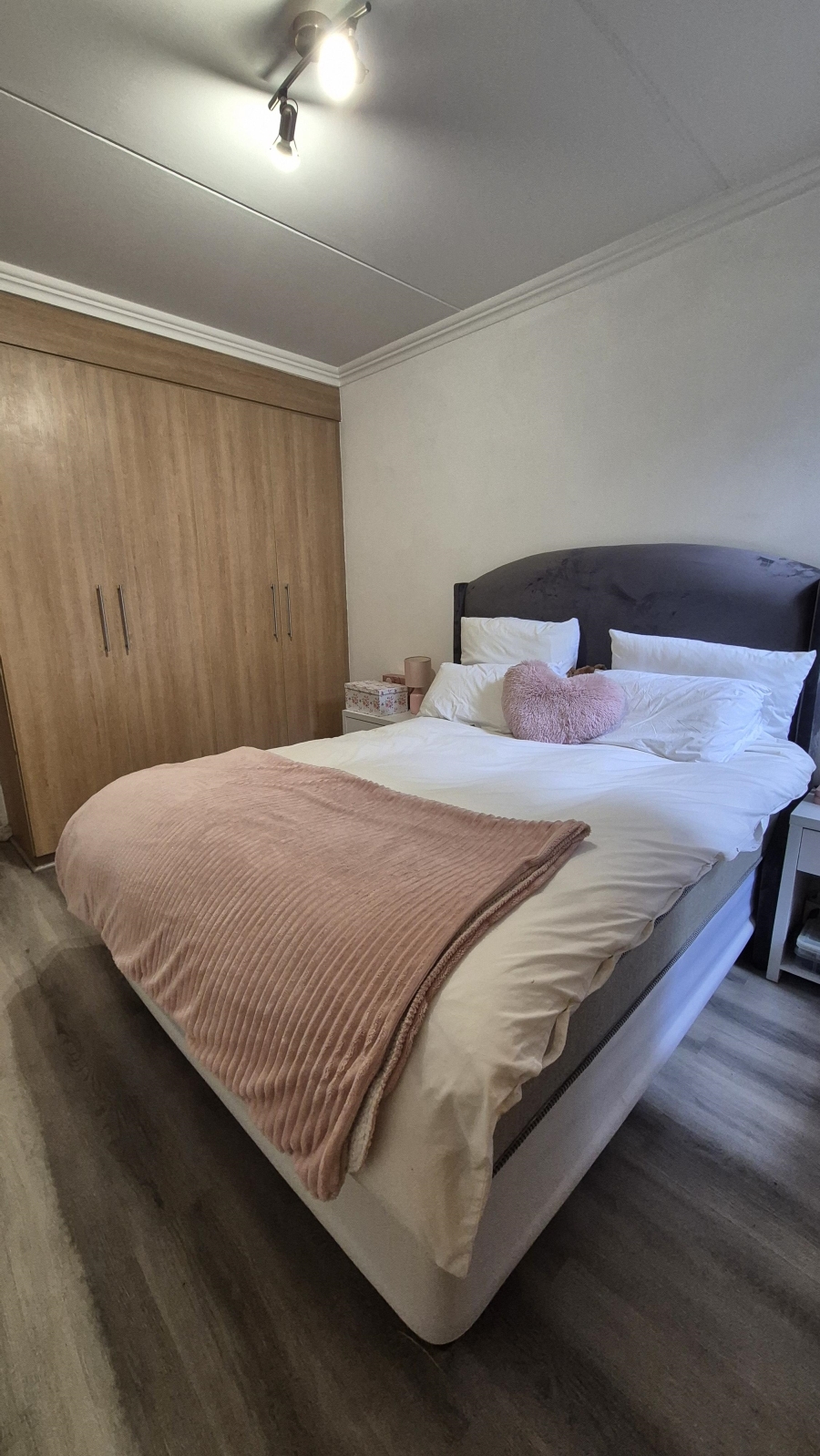 To Let 2 Bedroom Property for Rent in Morningside Gauteng