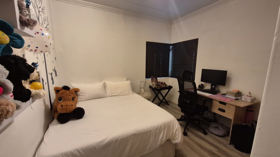 To Let 2 Bedroom Property for Rent in Morningside Gauteng