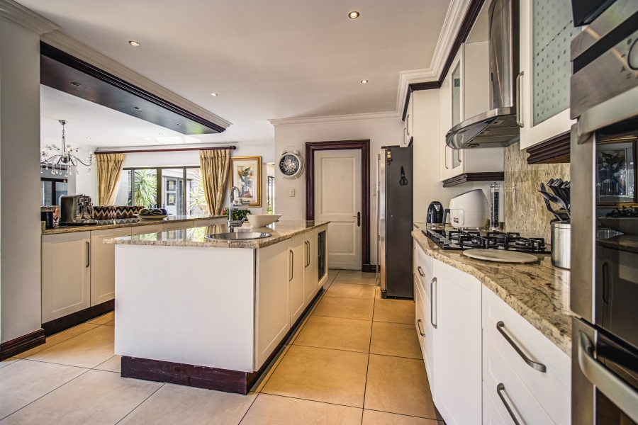 3 Bedroom Property for Sale in Lakefield Gauteng