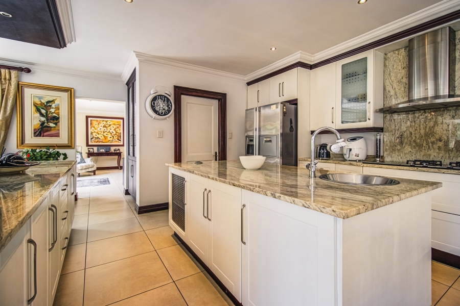 3 Bedroom Property for Sale in Lakefield Gauteng