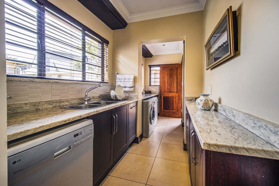 3 Bedroom Property for Sale in Lakefield Gauteng