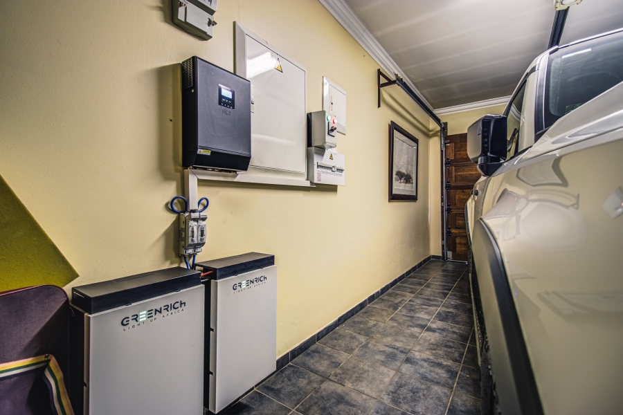 3 Bedroom Property for Sale in Lakefield Gauteng