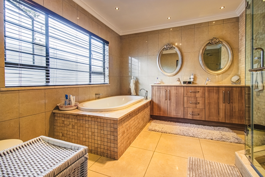 3 Bedroom Property for Sale in Lakefield Gauteng