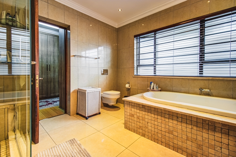 3 Bedroom Property for Sale in Lakefield Gauteng