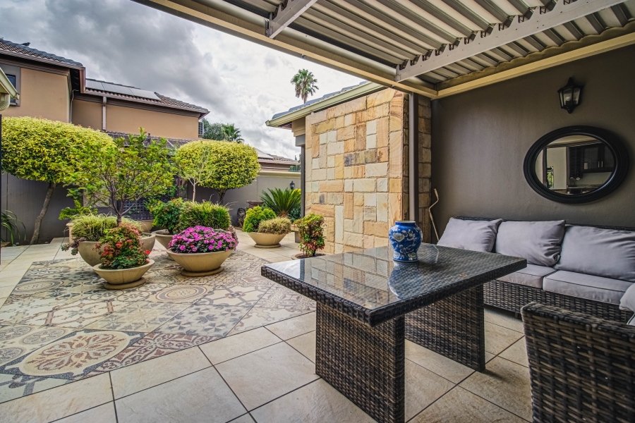 3 Bedroom Property for Sale in Lakefield Gauteng