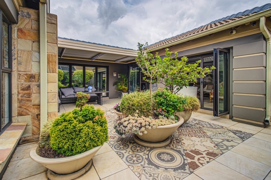 3 Bedroom Property for Sale in Lakefield Gauteng