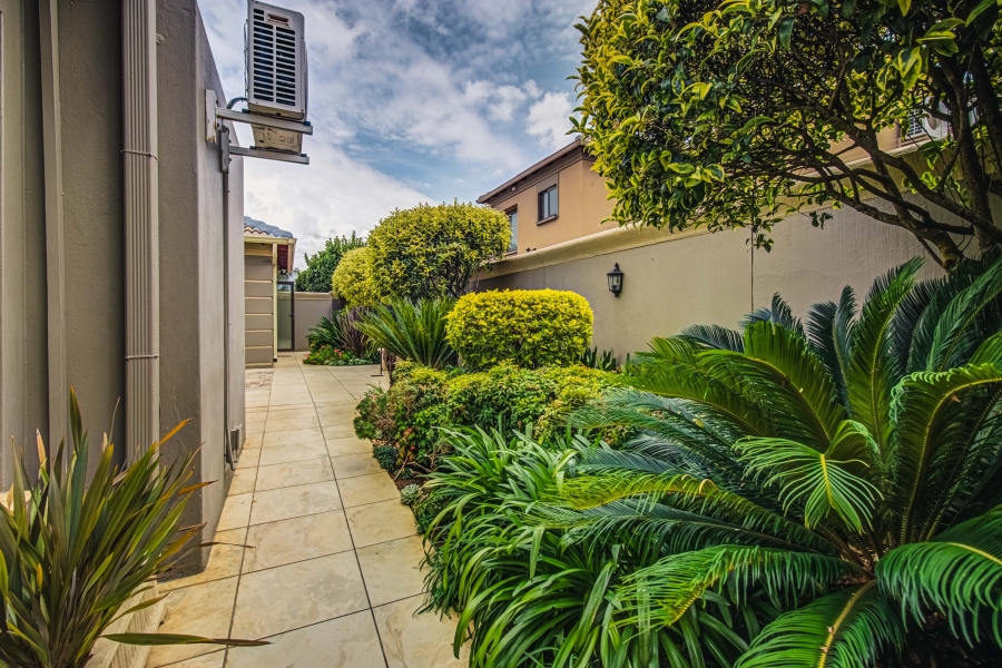 3 Bedroom Property for Sale in Lakefield Gauteng