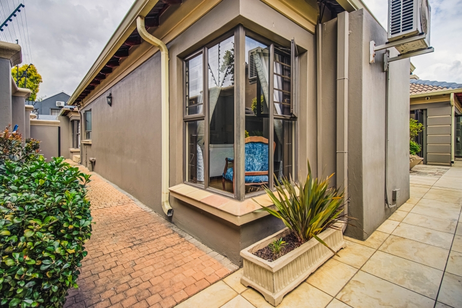 3 Bedroom Property for Sale in Lakefield Gauteng