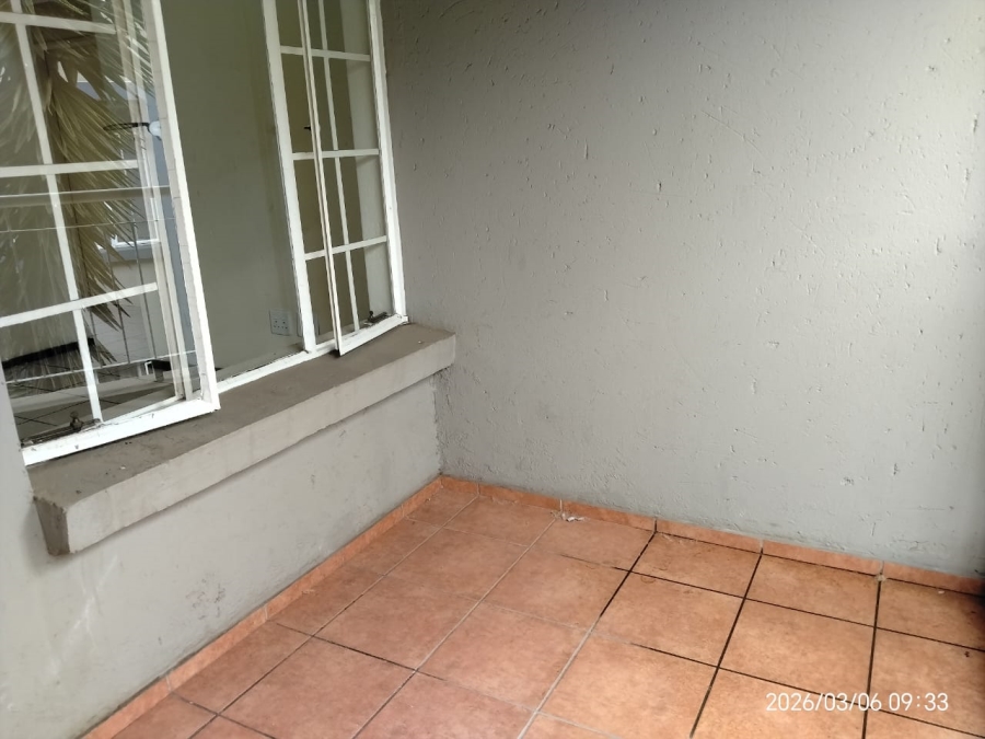 2 Bedroom Property for Sale in Brentwood Gauteng