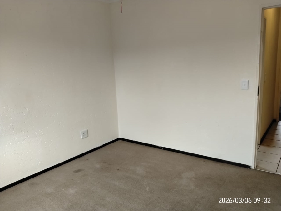 2 Bedroom Property for Sale in Brentwood Gauteng