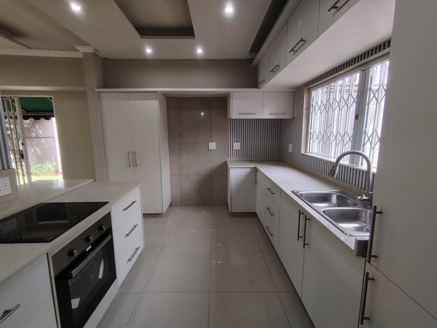 3 Bedroom Property for Sale in Beyers Park Gauteng