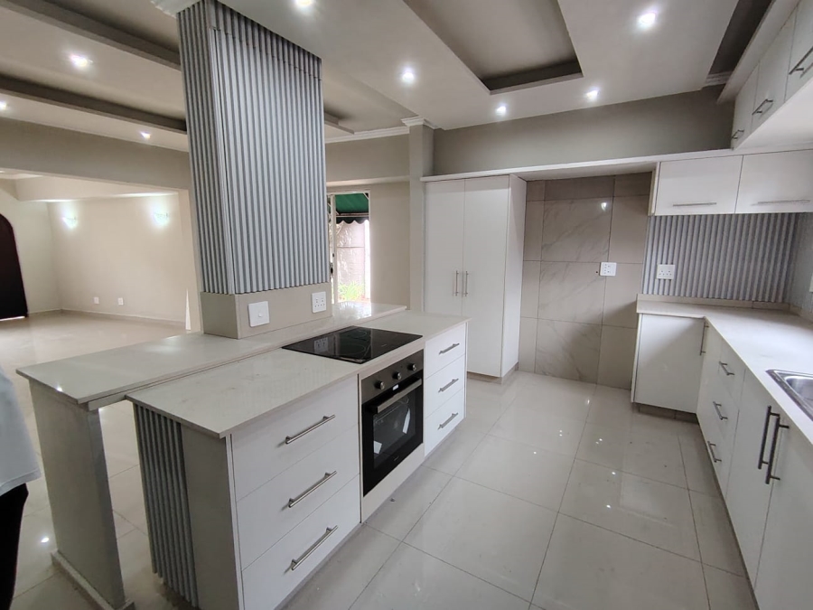 3 Bedroom Property for Sale in Beyers Park Gauteng