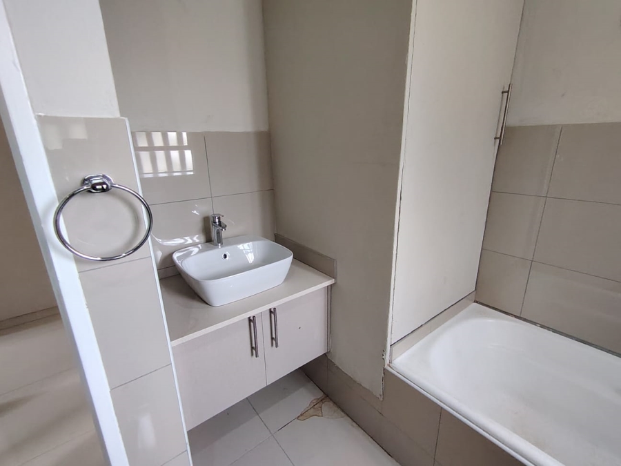 3 Bedroom Property for Sale in Beyers Park Gauteng