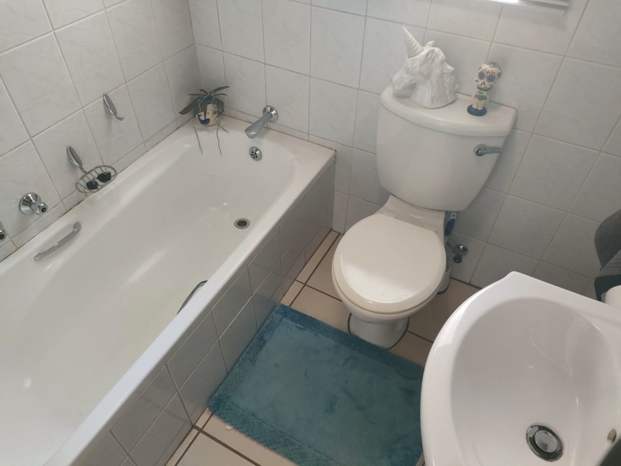 3 Bedroom Property for Sale in Eden Glen Gauteng