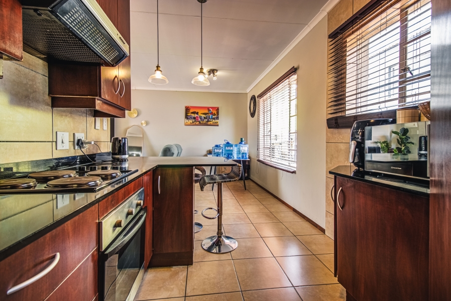 3 Bedroom Property for Sale in Glen Marais Gauteng