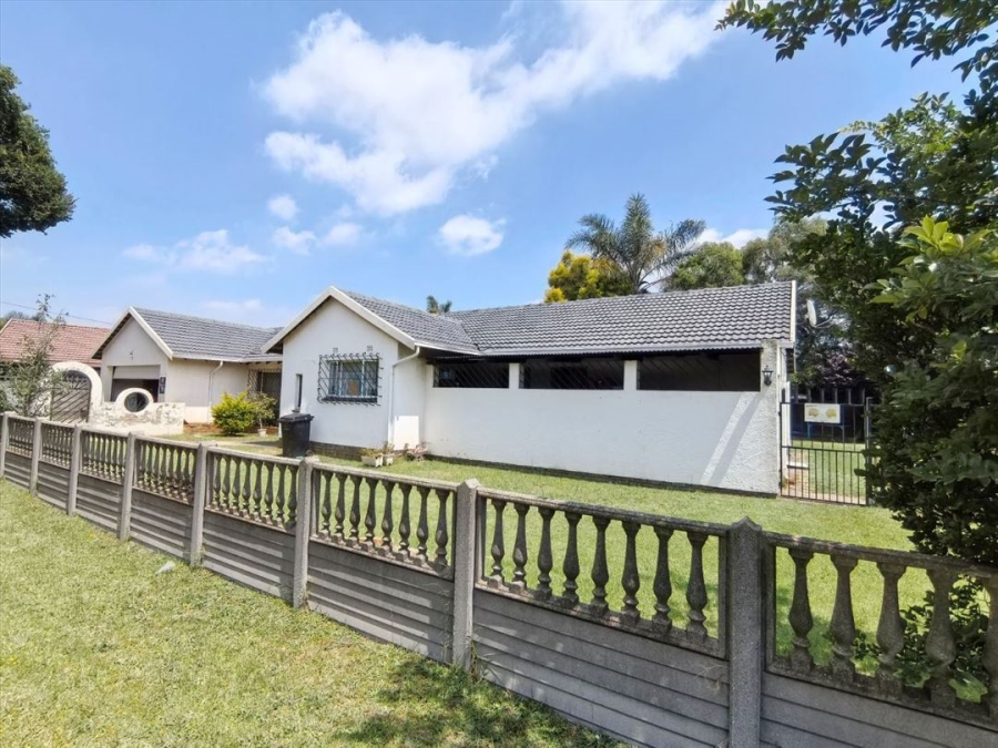 4 Bedroom Property for Sale in Impala Park Gauteng