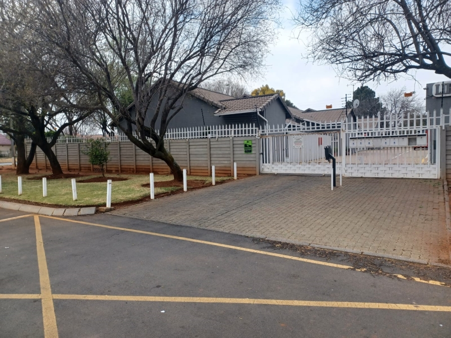3 Bedroom Property for Sale in Klopperpark Gauteng