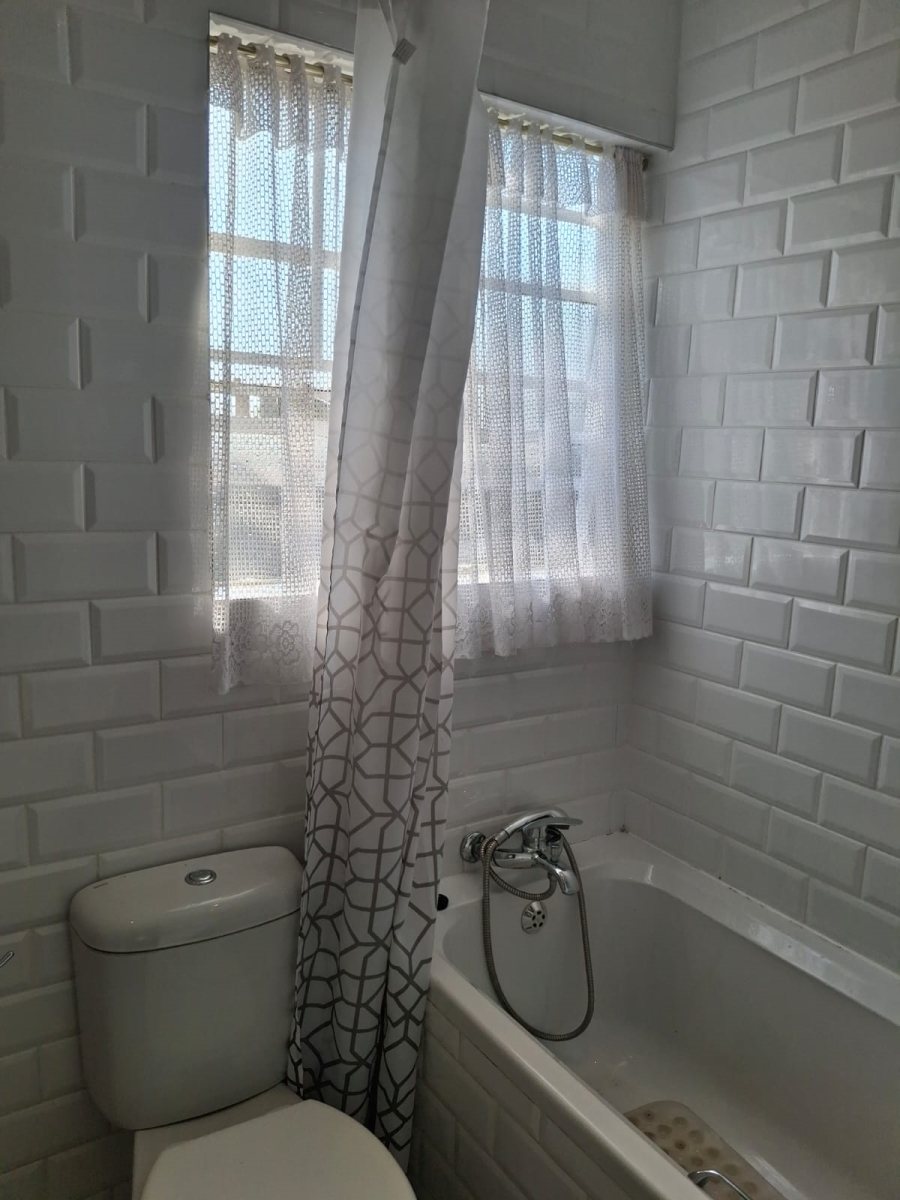 3 Bedroom Property for Sale in Klopperpark Gauteng