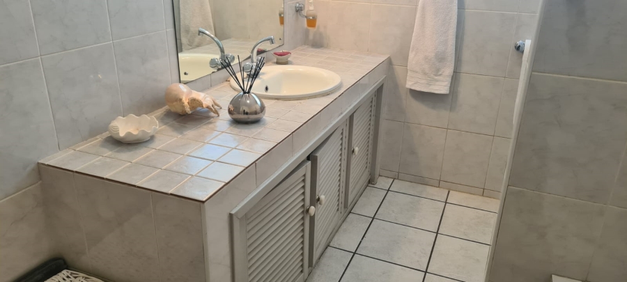 4 Bedroom Property for Sale in Edelweiss Gauteng