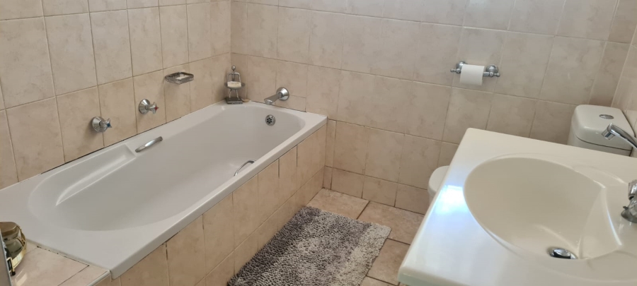 4 Bedroom Property for Sale in Edelweiss Gauteng