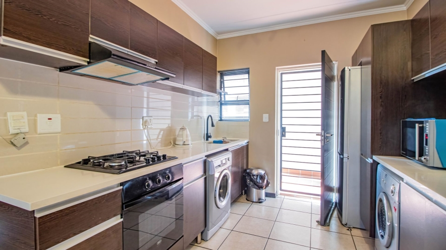 2 Bedroom Property for Sale in Greenstone Hill Gauteng