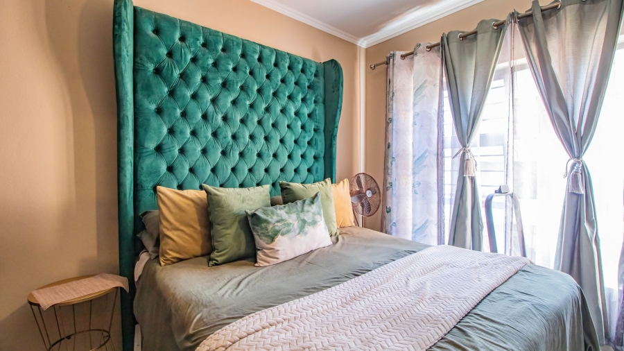 2 Bedroom Property for Sale in Greenstone Hill Gauteng