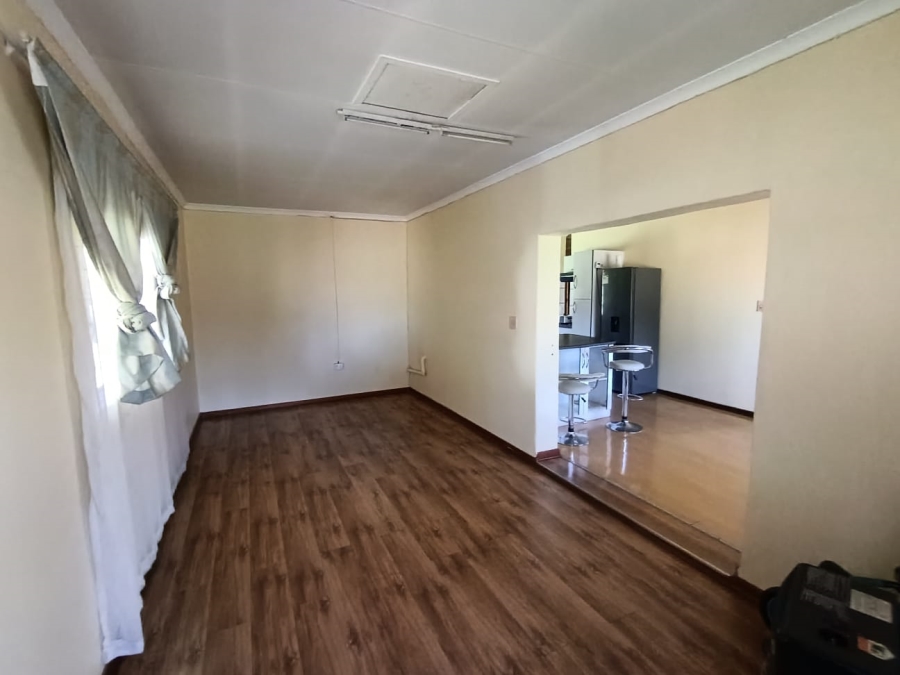 4 Bedroom Property for Sale in Dersley Gauteng