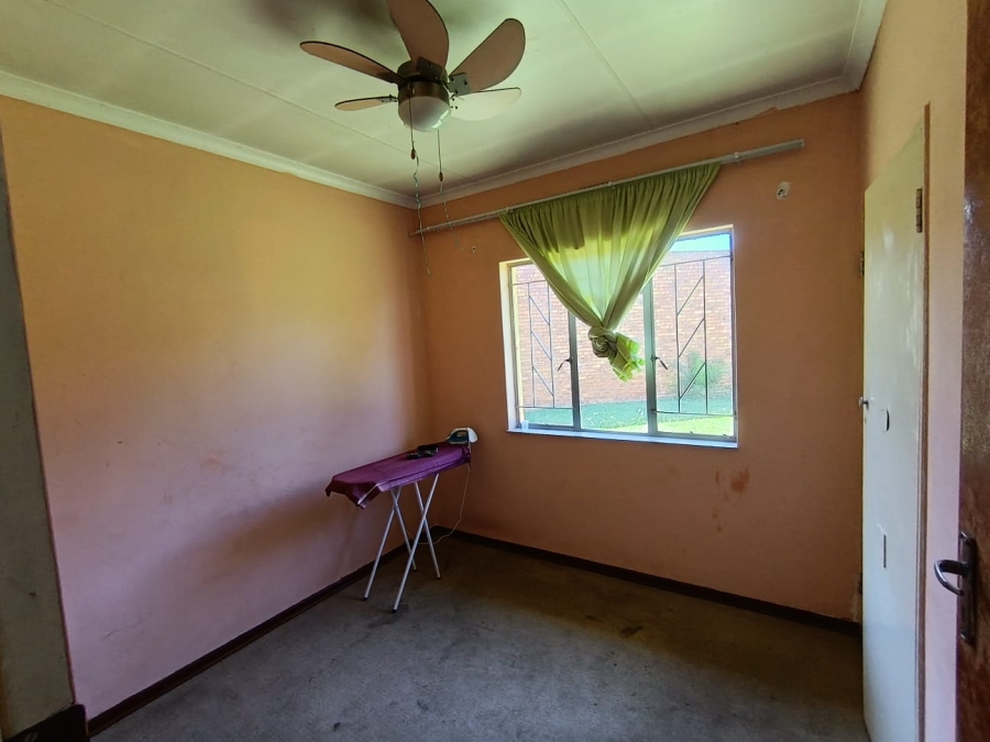 4 Bedroom Property for Sale in Dersley Gauteng