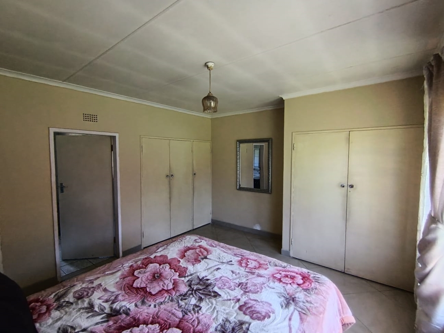 4 Bedroom Property for Sale in Dersley Gauteng