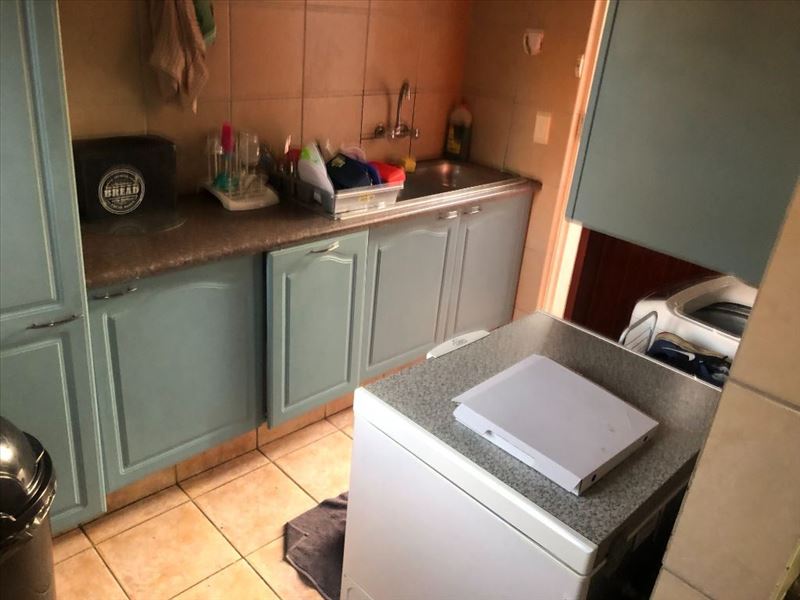 3 Bedroom Property for Sale in Glen Marais Gauteng