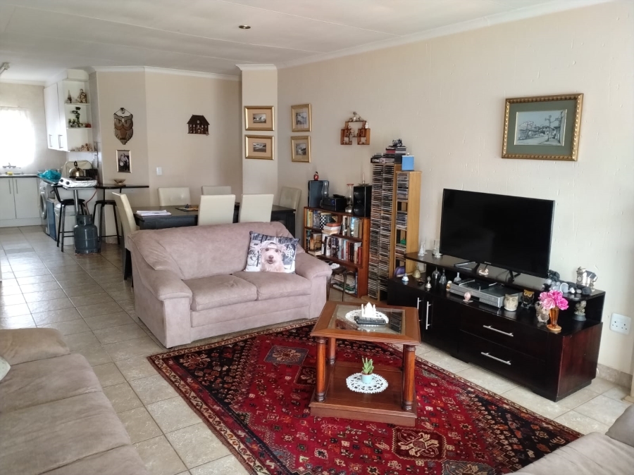 2 Bedroom Property for Sale in Pomona Gauteng