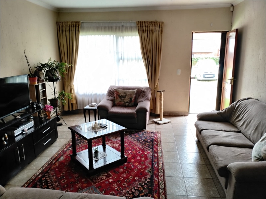 2 Bedroom Property for Sale in Pomona Gauteng