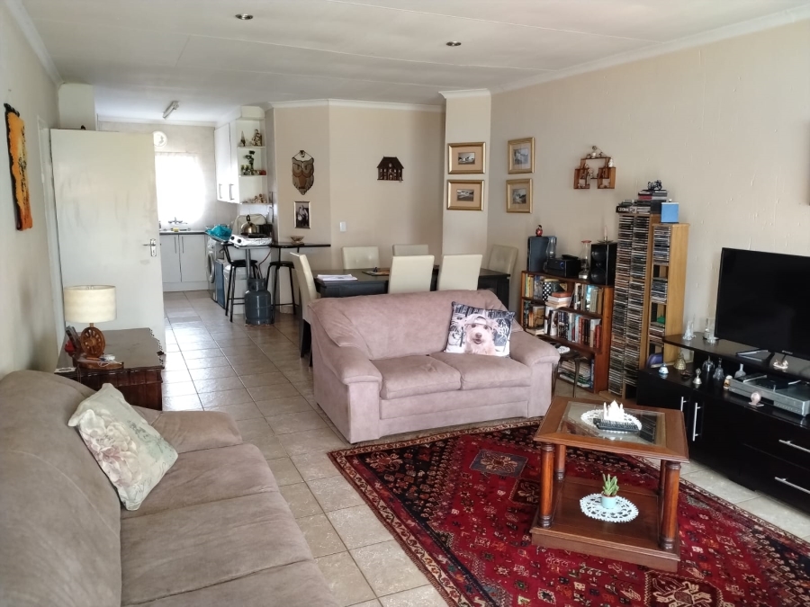 2 Bedroom Property for Sale in Pomona Gauteng