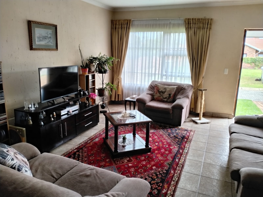 2 Bedroom Property for Sale in Pomona Gauteng