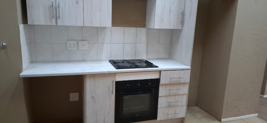 2 Bedroom Property for Sale in Pomona Gauteng