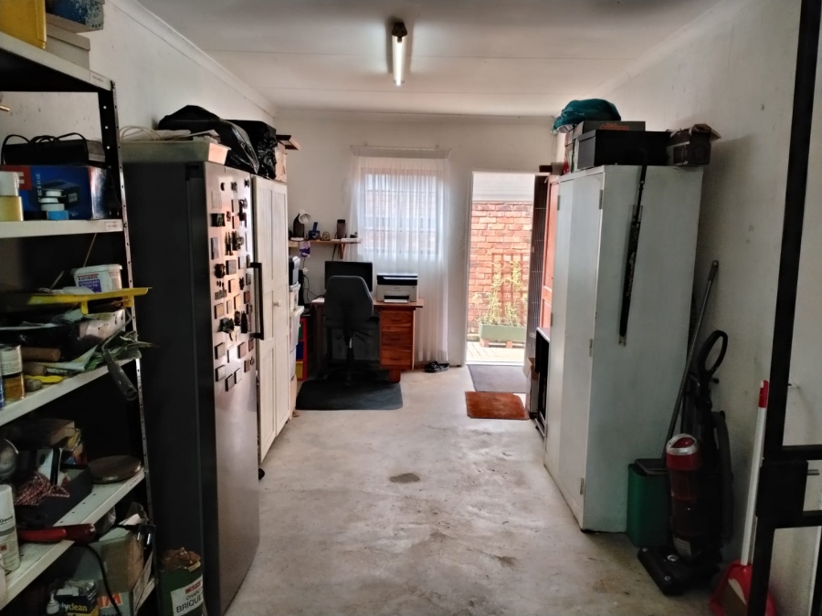 2 Bedroom Property for Sale in Pomona Gauteng