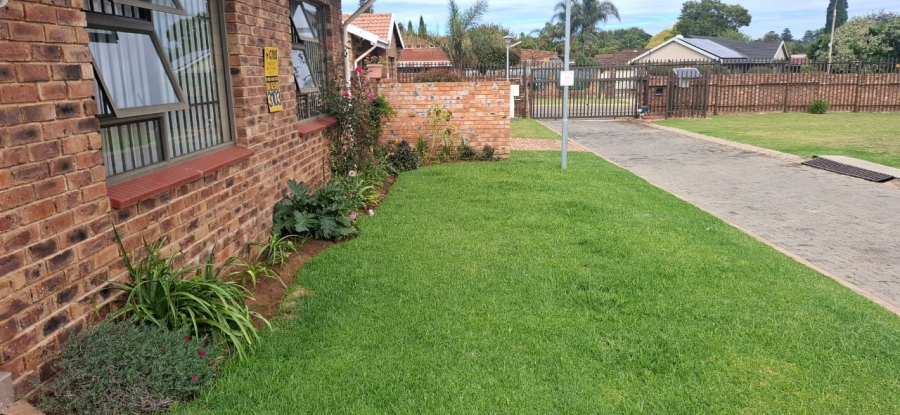2 Bedroom Property for Sale in Pomona Gauteng