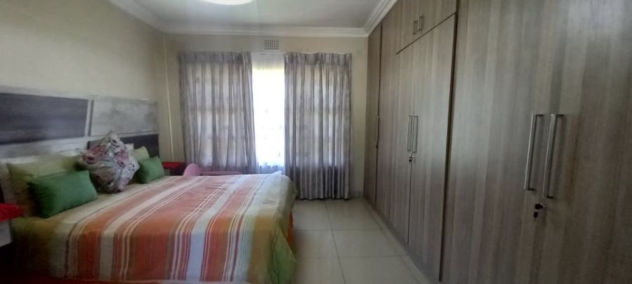 3 Bedroom Property for Sale in Strubenvale Gauteng